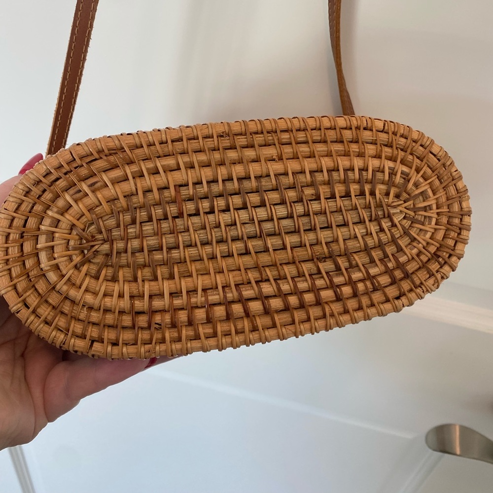 Wicker Crossbody Bag With Leather Strap Gem